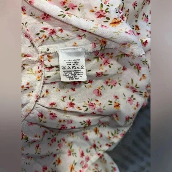 Hint of Blush Roses and Ruffles Dress Size 1X - Picture 5 of 5